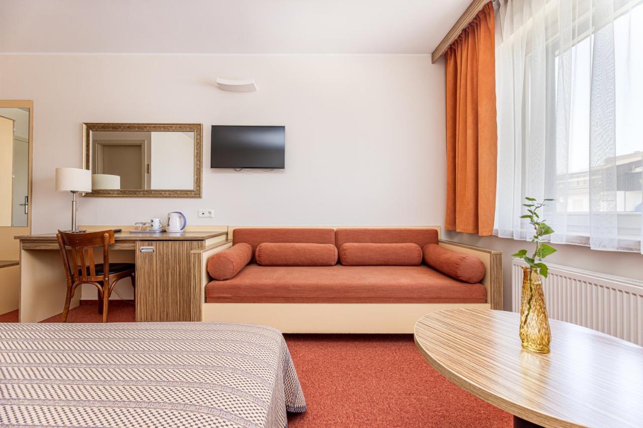 Info Hotel Palanga Exterior foto